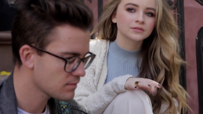 Sabrina_Carpenter_-_Eyes_Wide_Open_28NYC_Acoustic29_-_YouTube_281080p29_mp40015.jpg