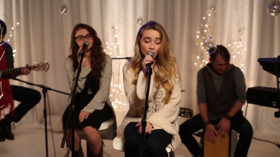 Sabrina_Carpenter_Home_for_the_Holidays_Disney_Playlist_Christmas_Sessions_20145B12-20-005D.PNG