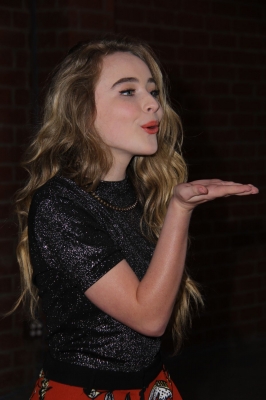 sabrina-carpenter-at-at-a-time-for-heroes-celebration-in-culver-city_25.jpg