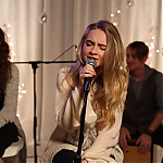 Sabrina_Carpenter_Home_for_the_Holidays_Disney_Playlist_Christmas_Sessions_20145B12-20-195D.PNG