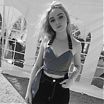 Sabrina_Meets_Instagram_1080p_WEB-DL_DD5_1_H264-TVSmash_mkv1366.jpg