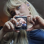 Sabrina_Meets_Instagram_1080p_WEB-DL_DD5_1_H264-TVSmash_mkv3188.jpg