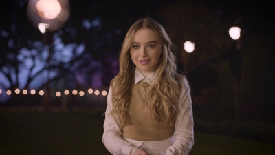 5_Things_We_Love_About_Rapunzel_with_Sabrina_Carpenter_-_Oh_My_Disney_mp40043.jpg