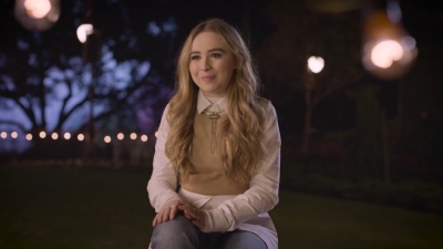 5_Things_We_Love_About_Rapunzel_with_Sabrina_Carpenter_-_Oh_My_Disney_mp40066.jpg