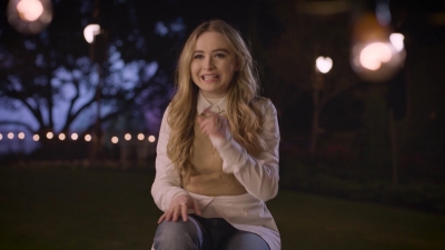 5_Things_We_Love_About_Rapunzel_with_Sabrina_Carpenter_-_Oh_My_Disney_mp40067.jpg