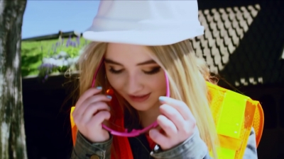 Frozen_Sneak_Peek_With_Sabrina_Carpenter_-_WDW_Best_Day_Ever_mp41104.jpg