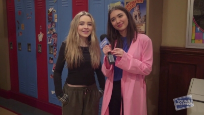 GIRL_MEETS_WORLD_High_School_Set_Tour_mp40029.jpg