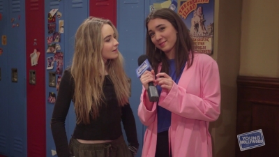 GIRL_MEETS_WORLD_High_School_Set_Tour_mp40032.jpg