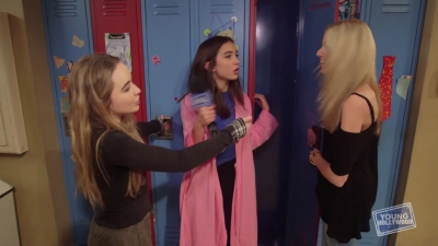 GIRL_MEETS_WORLD_High_School_Set_Tour_mp40196.jpg