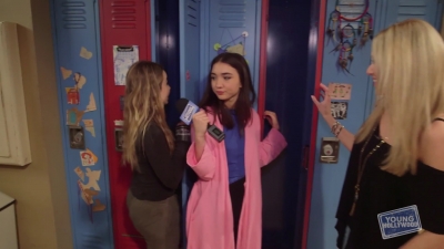 GIRL_MEETS_WORLD_High_School_Set_Tour_mp40199.jpg