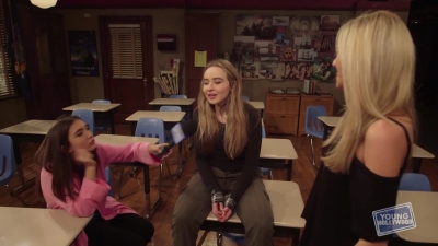 GIRL_MEETS_WORLD_High_School_Set_Tour_mp40339.jpg