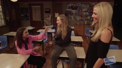 GIRL_MEETS_WORLD_High_School_Set_Tour_mp40345.jpg