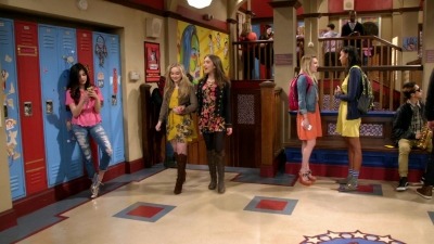 Girl_Meets_World_S03E05_Girl_Meets_Triangle_1080p_WEB-DL_DD5_1_H_264-TVSmash_mkv0040.jpg