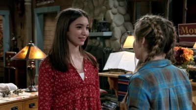 Girl_Meets_World_S03E08_Girl_Meets_Ski_Lodge_Part_1_1080p_WEB-DL_DD5_1_H_264-TVSmash_mkv1204.jpg