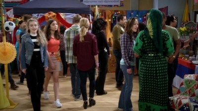 Girl_Meets_World_S03E13_Girl_Meets_The_Great_Lady_of_New_York_1080p_WEB-DL_DD5_1_H_264-TVSmash_mkv0904.jpg