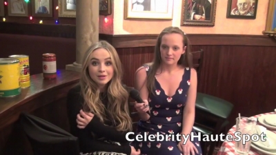 Interview_With_Sabrina_Carpenter_At_Planet_Hollywood_-_YouTube_28720p29_mp40044.jpg