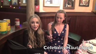 Interview_With_Sabrina_Carpenter_At_Planet_Hollywood_-_YouTube_28720p29_mp40054.jpg