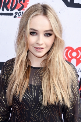 Picture_Pub_Sabrina_Carpenter_27~2.jpg