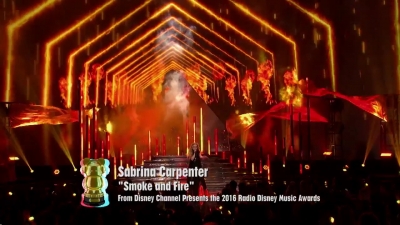 Sabrina_Carpenter_-Smoke_and_Fire-_at_the_2016_RDMA_-_Radio_Disney_Music_Awards_-_Radio_Disney_mp40108.jpg