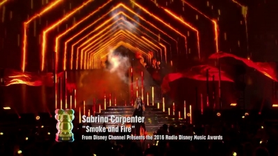 Sabrina_Carpenter_-Smoke_and_Fire-_at_the_2016_RDMA_-_Radio_Disney_Music_Awards_-_Radio_Disney_mp40109.jpg