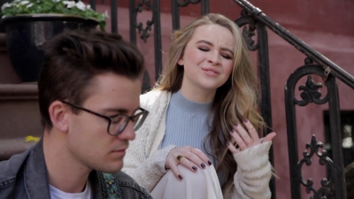 Sabrina_Carpenter_-_Eyes_Wide_Open_28NYC_Acoustic29_-_YouTube_281080p29_mp40037.jpg