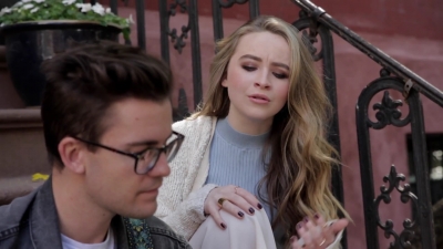 Sabrina_Carpenter_-_Eyes_Wide_Open_28NYC_Acoustic29_-_YouTube_281080p29_mp40038.jpg