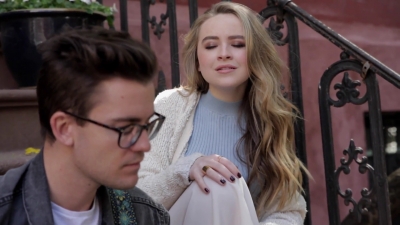 Sabrina_Carpenter_-_Eyes_Wide_Open_28NYC_Acoustic29_-_YouTube_281080p29_mp40041.jpg