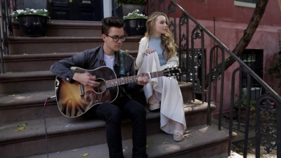 Sabrina_Carpenter_-_Eyes_Wide_Open_28NYC_Acoustic29_-_YouTube_281080p29_mp40047.jpg