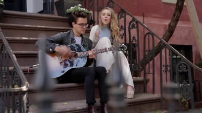Sabrina_Carpenter_-_Eyes_Wide_Open_28NYC_Acoustic29_-_YouTube_281080p29_mp40059.jpg