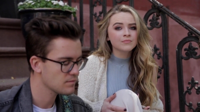 Sabrina_Carpenter_-_Eyes_Wide_Open_28NYC_Acoustic29_-_YouTube_281080p29_mp40072.jpg