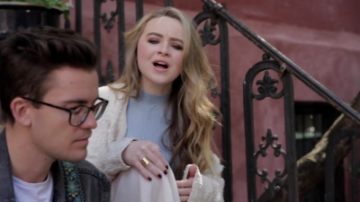 Sabrina_Carpenter_-_Eyes_Wide_Open_28NYC_Acoustic29_-_YouTube_281080p29_mp40114.jpg
