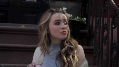Sabrina_Carpenter_-_Eyes_Wide_Open_28NYC_Acoustic29_-_YouTube_281080p29_mp40154.jpg