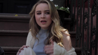 Sabrina_Carpenter_-_Eyes_Wide_Open_28NYC_Acoustic29_-_YouTube_281080p29_mp40197.jpg