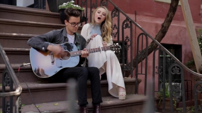 Sabrina_Carpenter_-_Eyes_Wide_Open_28NYC_Acoustic29_-_YouTube_281080p29_mp40202.jpg