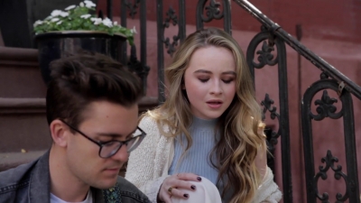 Sabrina_Carpenter_-_Eyes_Wide_Open_28NYC_Acoustic29_-_YouTube_281080p29_mp40205.jpg