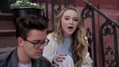Sabrina_Carpenter_-_Eyes_Wide_Open_28NYC_Acoustic29_-_YouTube_281080p29_mp40207.jpg