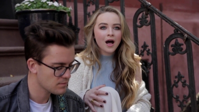 Sabrina_Carpenter_-_Eyes_Wide_Open_28NYC_Acoustic29_-_YouTube_281080p29_mp40208.jpg