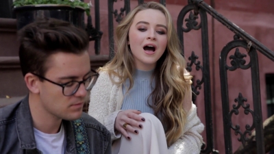 Sabrina_Carpenter_-_Eyes_Wide_Open_28NYC_Acoustic29_-_YouTube_281080p29_mp40211.jpg