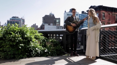 Sabrina_Carpenter_-_Right_Now_28NYC_Acoustic29_-_YouTube_281080p29_mp40028.jpg