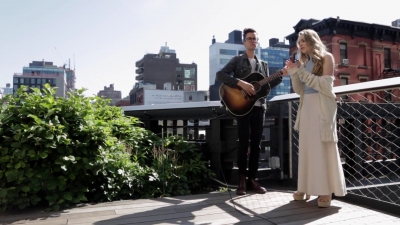 Sabrina_Carpenter_-_Right_Now_28NYC_Acoustic29_-_YouTube_281080p29_mp40178.jpg