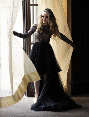 Sabrina_Carpenter_245.jpg