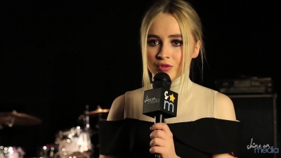 Sabrina_Carpenter_Talks_-Smoke___Fire-_Single2C_New_Album___Songwriting_mp40077.jpg