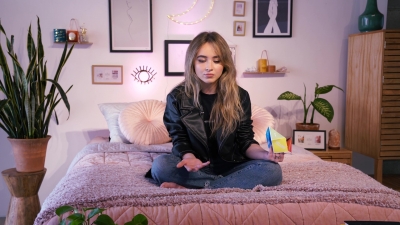 Sabrina_Carpenter_Urban_Outfitters_1080p_WEB-DL_DD5_1_H264-TVSmash_mkvvs159.jpg