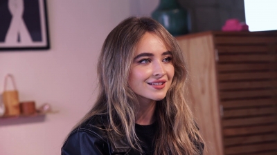 Sabrina_Carpenter_Urban_Outfitters_1080p_WEB-DL_DD5_1_H264-TVSmash_mkvvs210.jpg