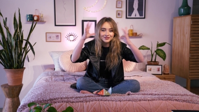 Sabrina_Carpenter_Urban_Outfitters_1080p_WEB-DL_DD5_1_H264-TVSmash_mkvvs575.jpg