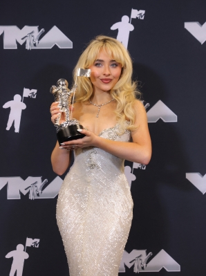 VMA2024backstage-014.JPG