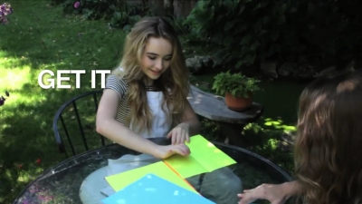 WWW_DOWNVIDS_NET-Sabrina_Carpenter_-_The_Middle_of_Starting_Over_28Official_Lyric_Video29_mp40227.jpg