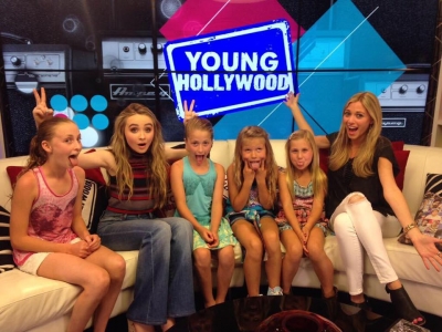@younghollywood
