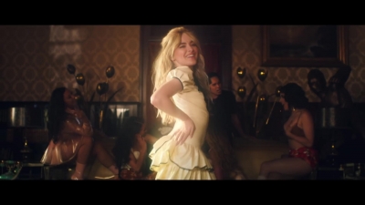 almostlove_video_cap_2813729.jpg