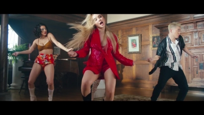 almostlove_video_cap_2822529.jpg